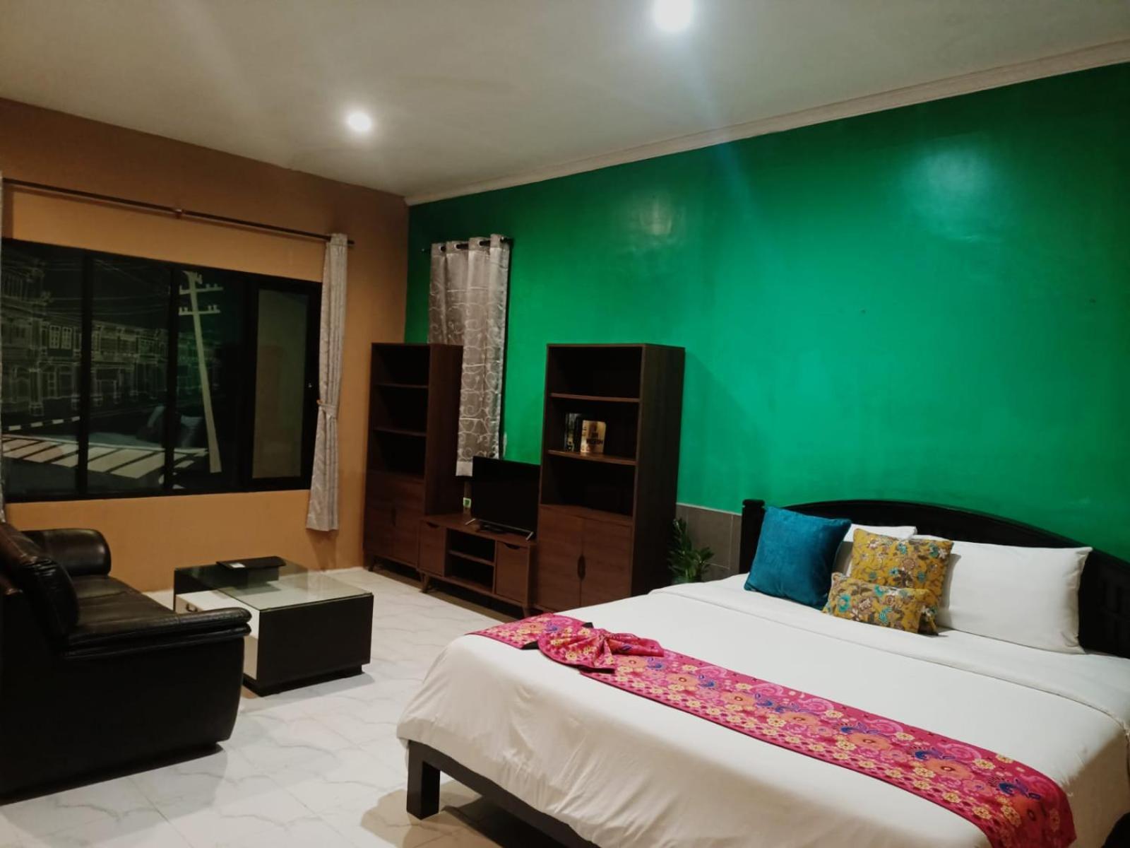 Phuket Siam Villas - Sha Plus Chalong Exterior foto